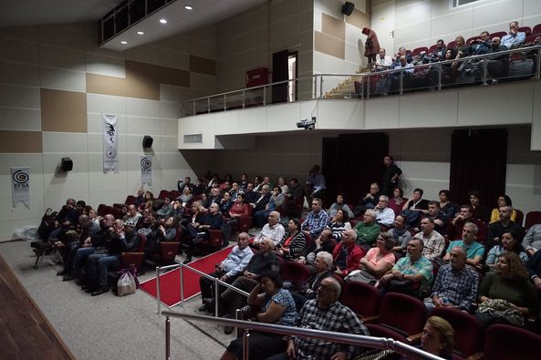 Lecture on "portrait" at the 5th INTERNATIONAL KARSIYAKA PHOTOGRAPHY DAYS Festival in Izmir, Turkey.