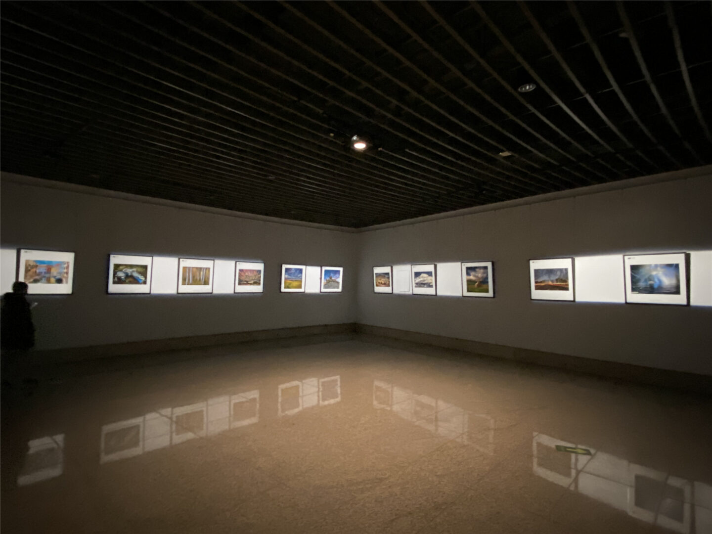 Participation in the exhibition ”Exhibitions of Presidents of Photography Societies from Ten Countries at Photo Beijing”